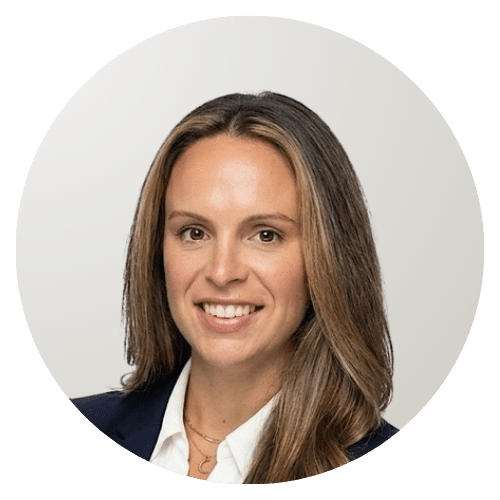 Headshot of Laura Rog